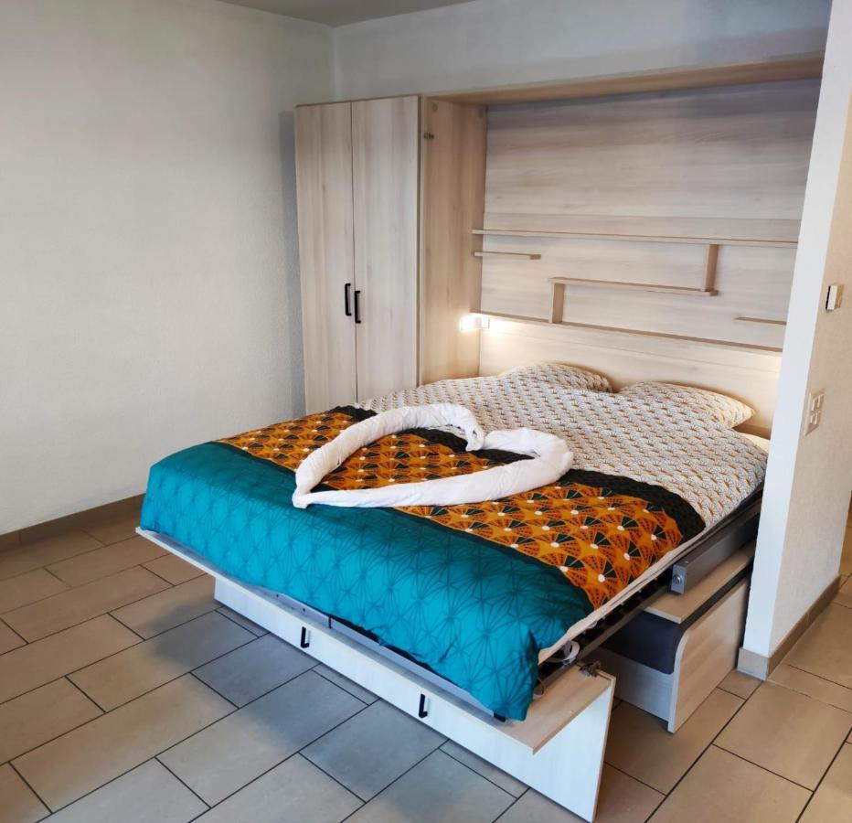 Superbe Studio A Saillon Les Bains Exterior foto